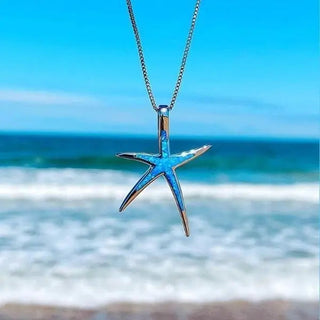 Collar con colgante de estrella de mar en plata y ópalo azul