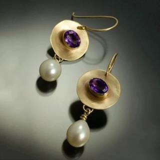 Pendientes de oro con circonita violeta y perla