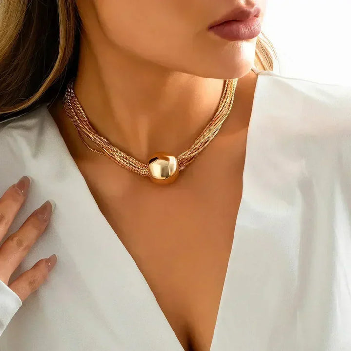 Collar de oro elegante - Zelira