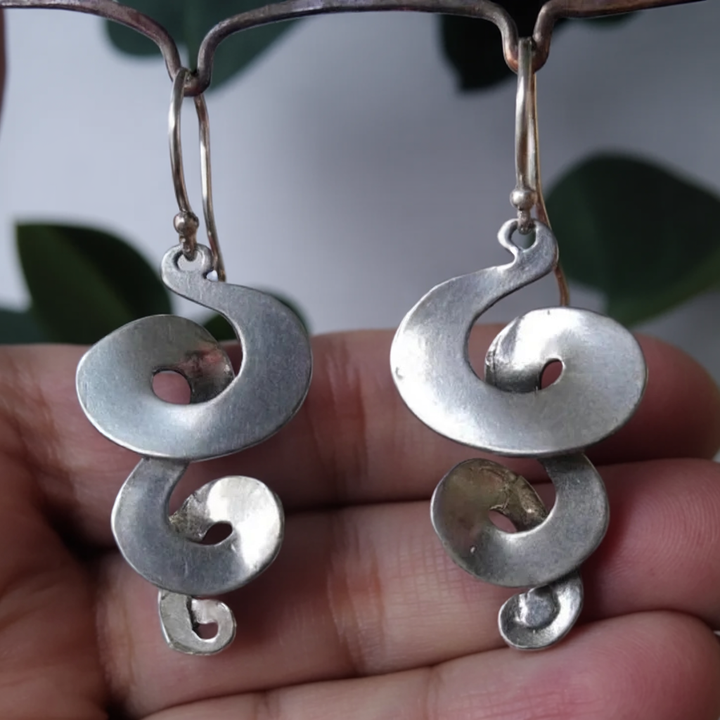 Pendientes en espiral vintage de plata - Zelira