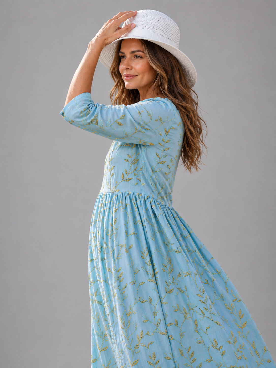 Monika | Vestido Shoreline Garden