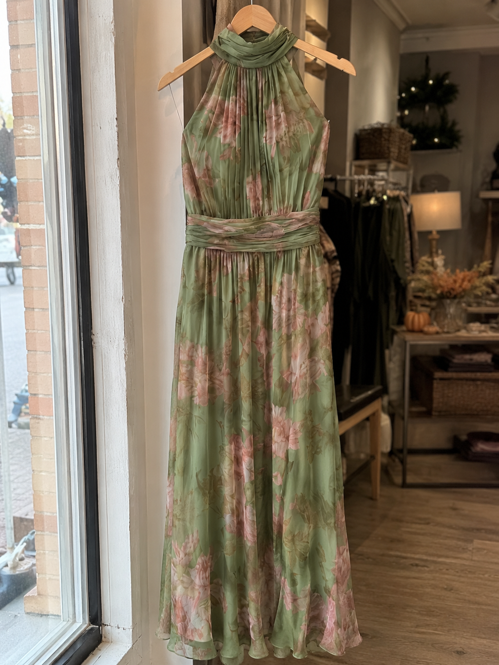 Paula | Vestido midi con halter fruncido