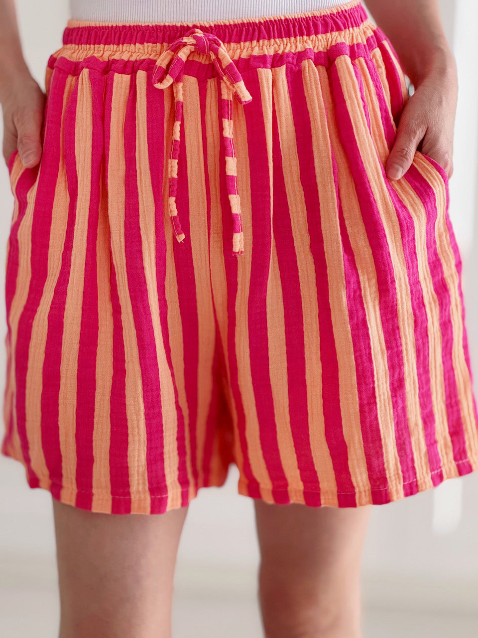 Shorts de Muselina, Rayas Anchas, Fucsia