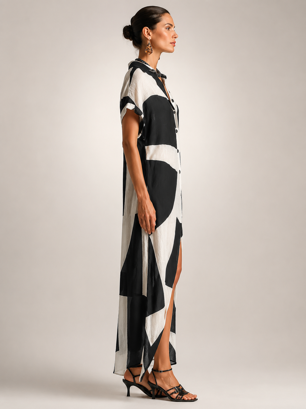 Roswitha | Vestido camisero maxi con estampado gráfico