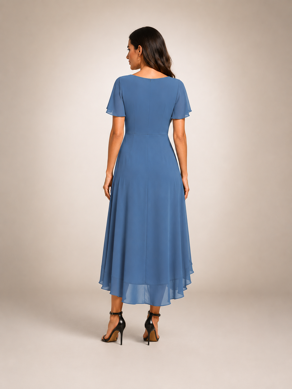 Reinhilde | Vestido maxi con bajo asimétrico y escote en V