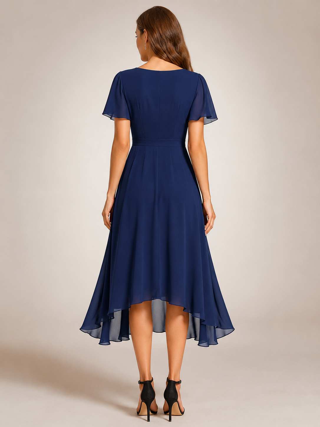 Reinhilde | Vestido maxi con bajo asimétrico y escote en V