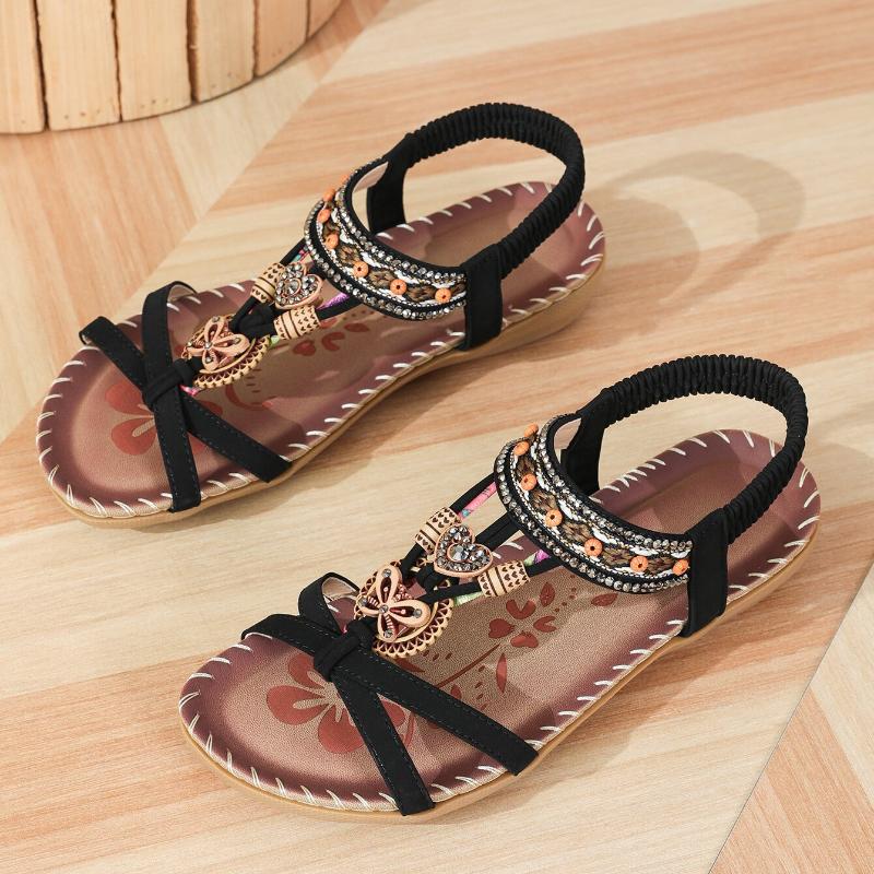 Nada | Sandalias estilo Ibiza: la combinación perfecta de comodidad y elegancia