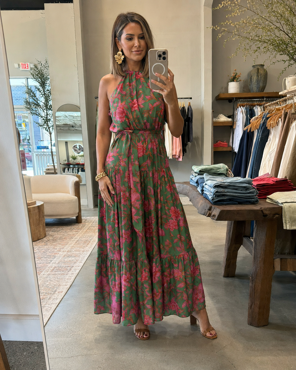 Elara | Vestido midi halter drapeado