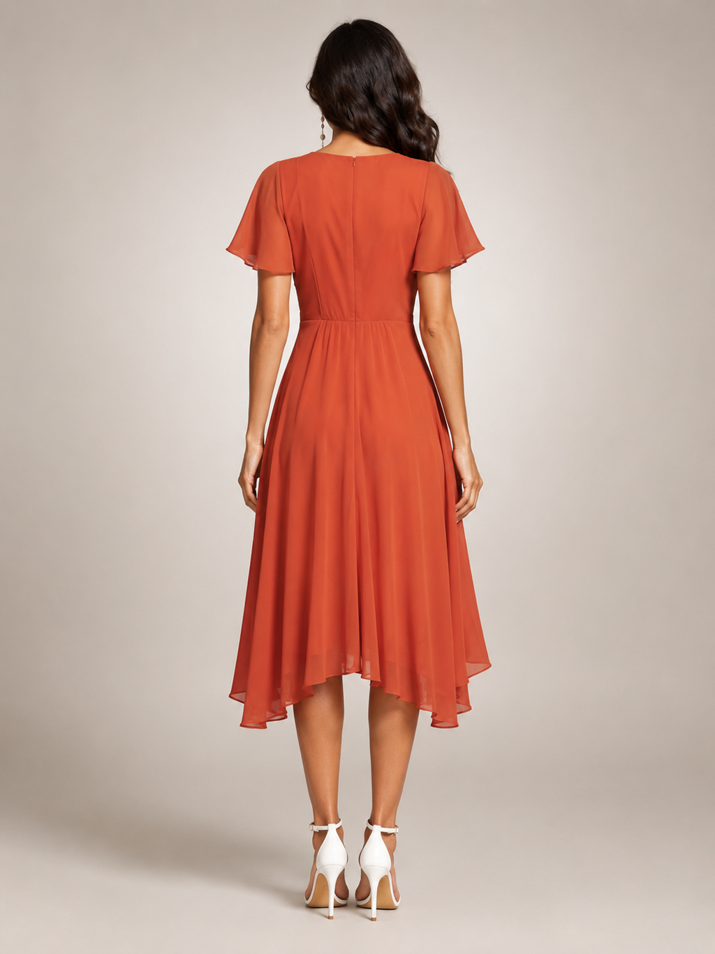 Reinhilde | Vestido maxi con bajo asimétrico y escote en V