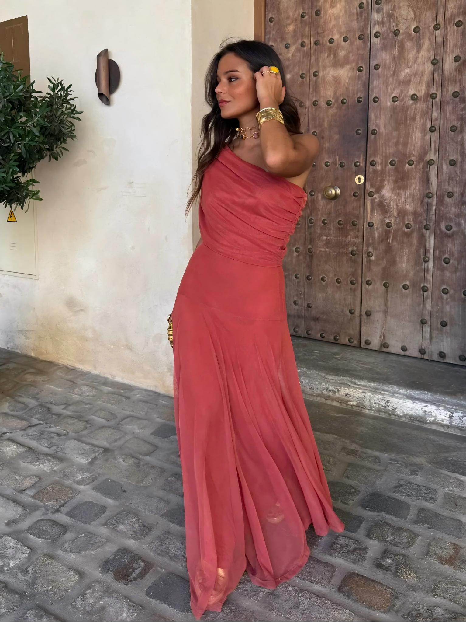 INÉS™ | VESTIDO LARGO DE MALLA ASIMÉTRICO