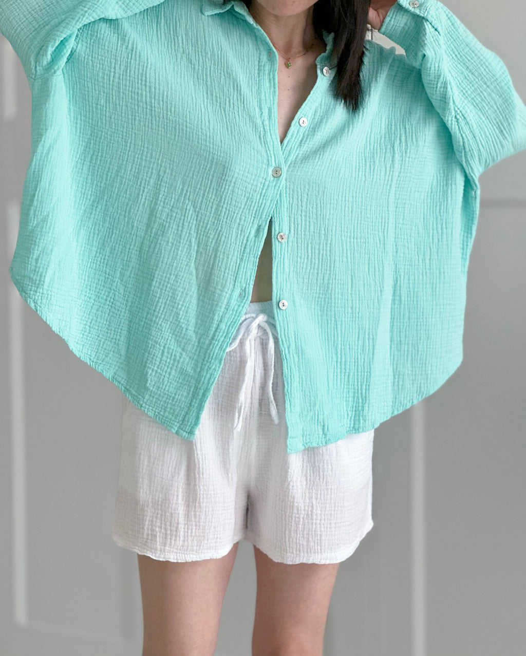 Blusa de muselina, regular, 34 colores