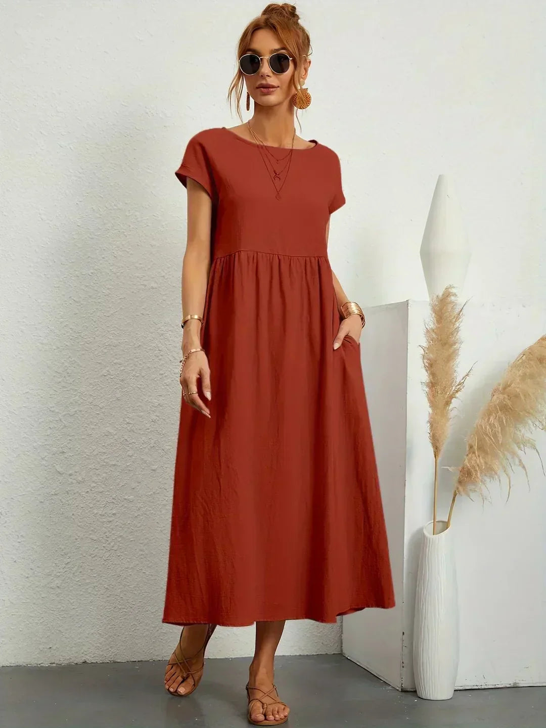 Sofia – Un vestido elegante de corte sencillo