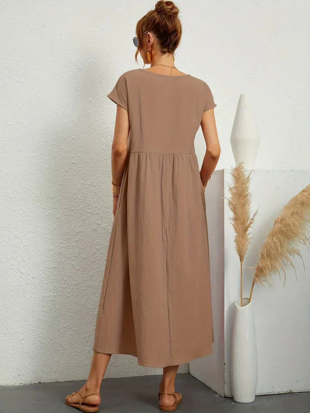 Sofia – Un vestido elegante de corte sencillo