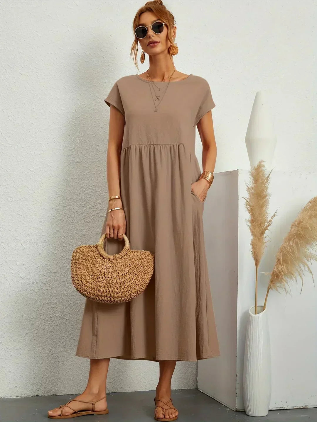 Sofia – Un vestido elegante de corte sencillo