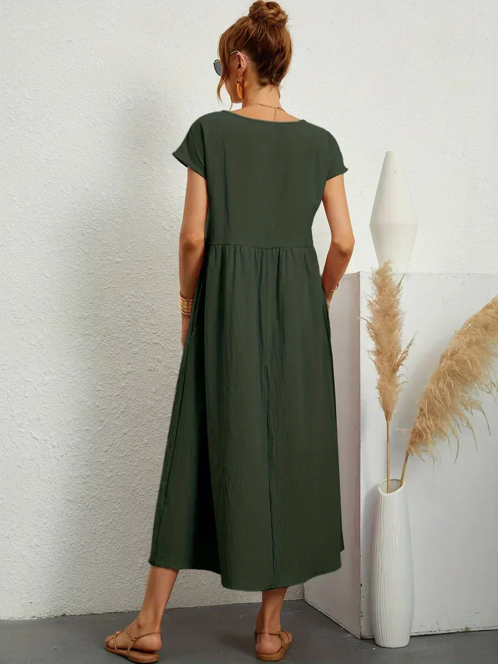 Sofia – Un vestido elegante de corte sencillo