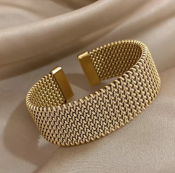 Pulsera Trenzada Calada - Zelira