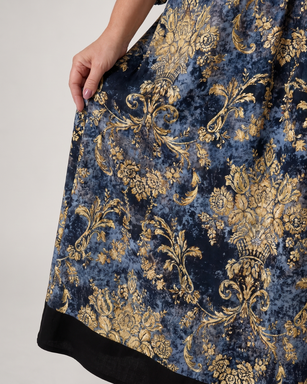 Adelheid | Vestido midi boho con estampado floral artístico