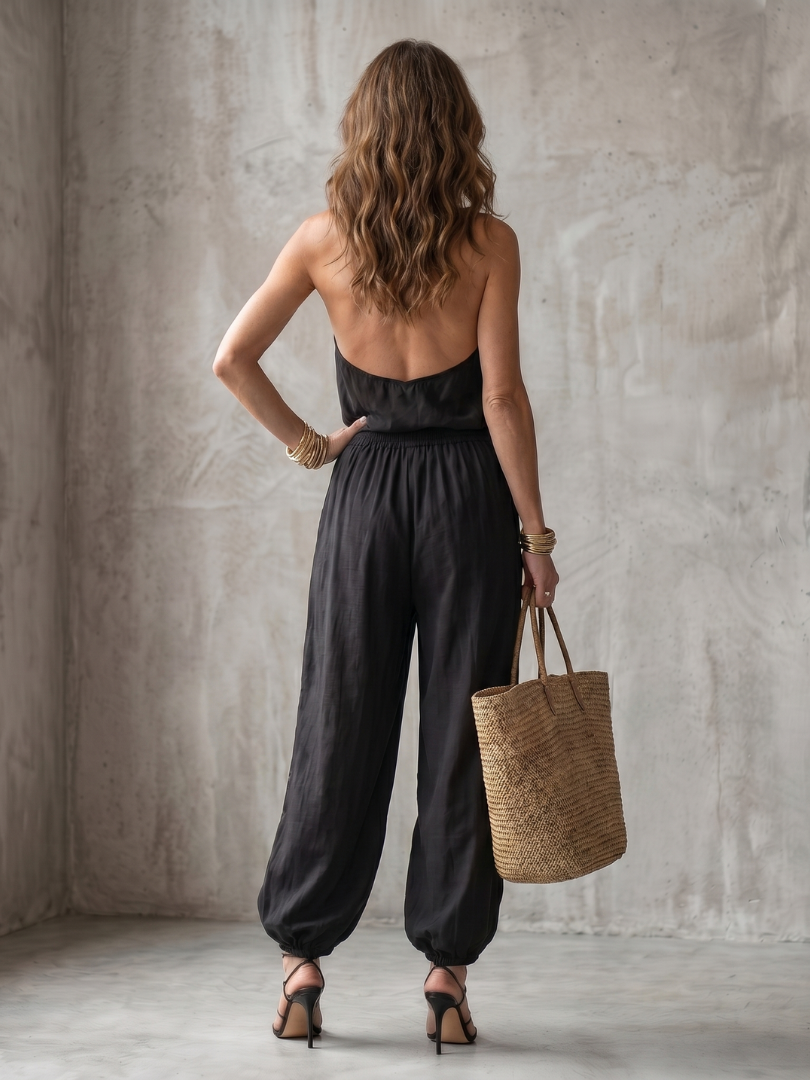 Astrid | Conjunto halter con top drapeado y pantalón ancho