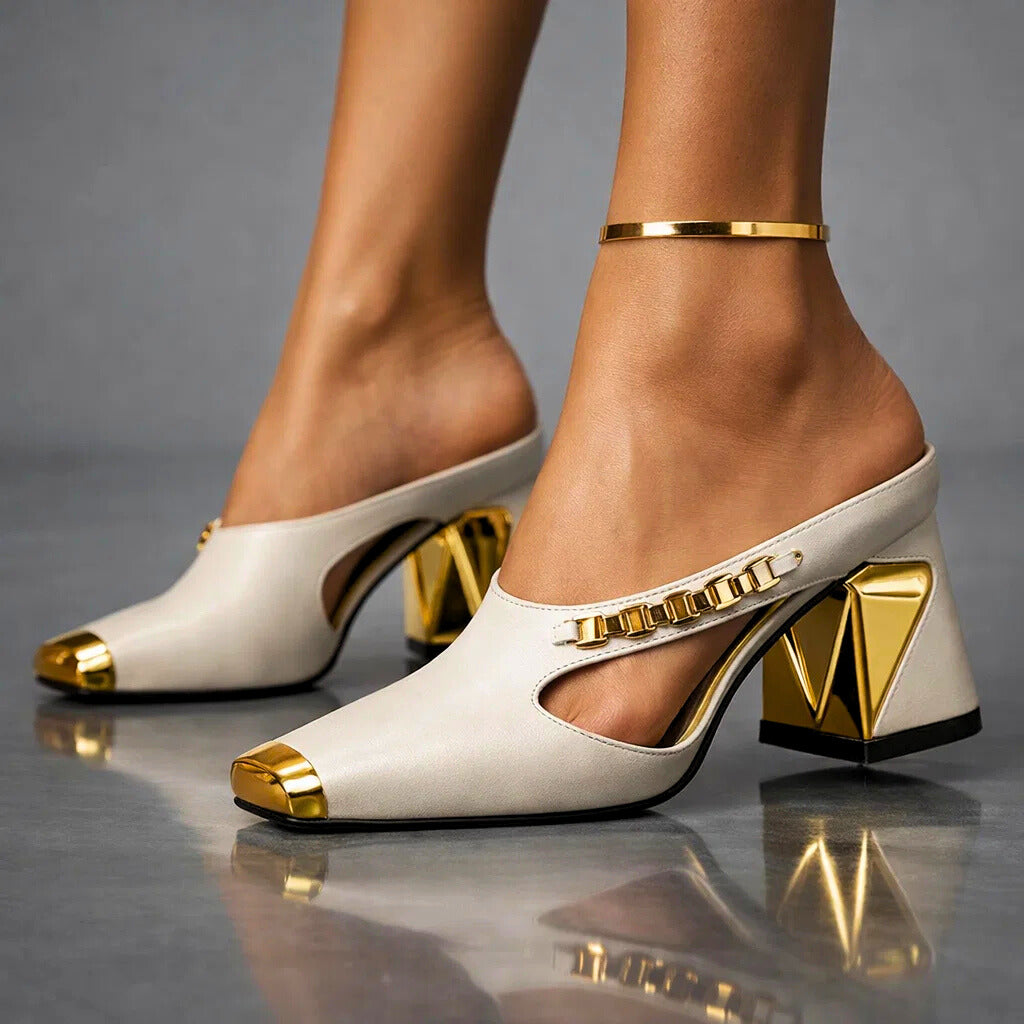 Cordelia | Elegantes mules con cadena metálica
