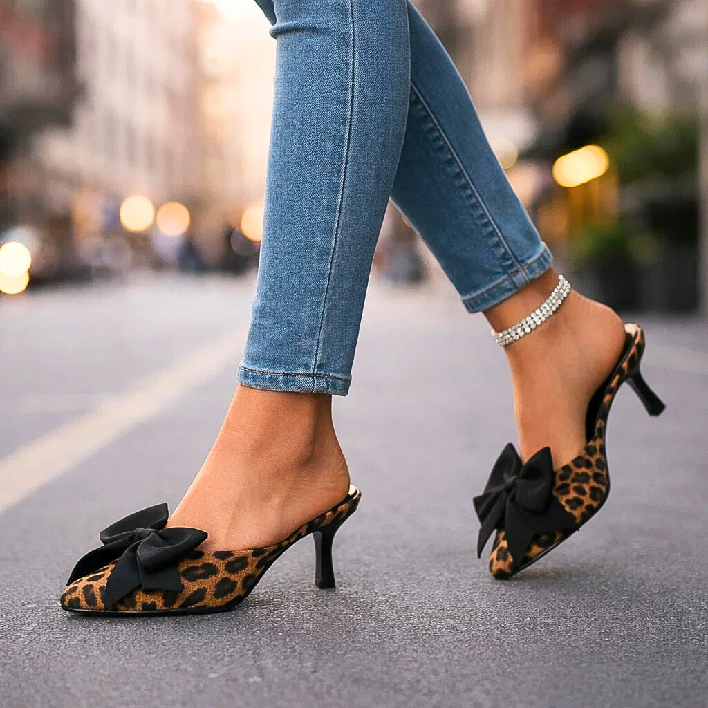 Cordula | Mules de tacón de aguja con estampado de leopardo y lazo