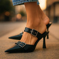 Adelheid | Zapatos de salón de punta fina con tira de hebilla