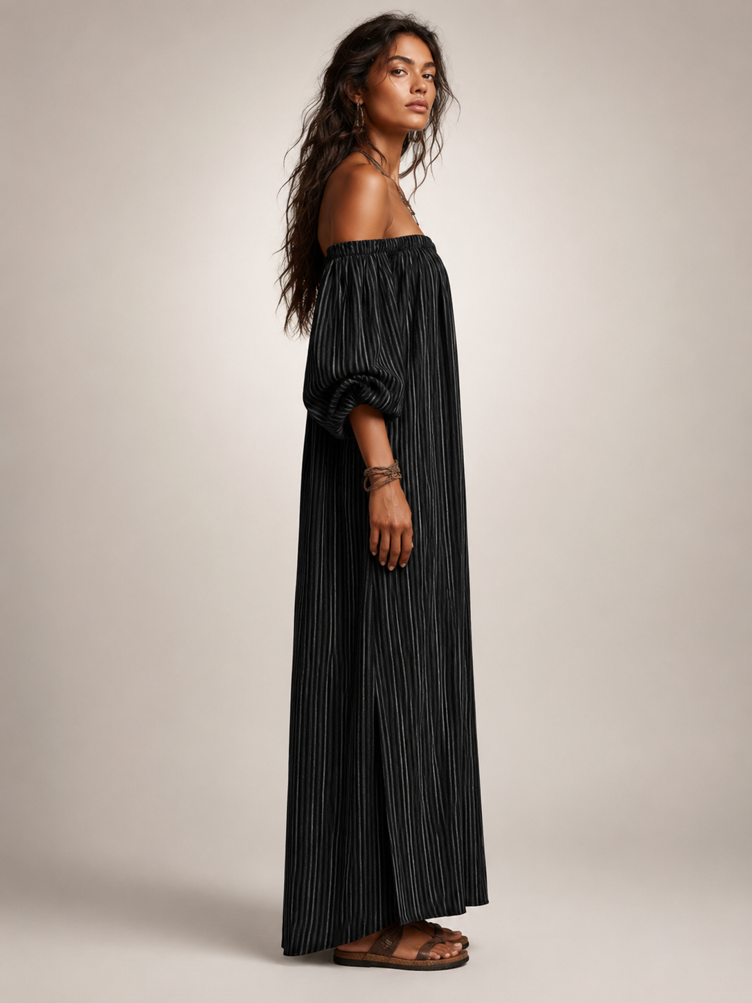 Sieglinde | Vestido maxi off-shoulder de mezcla de lino con mangas largas