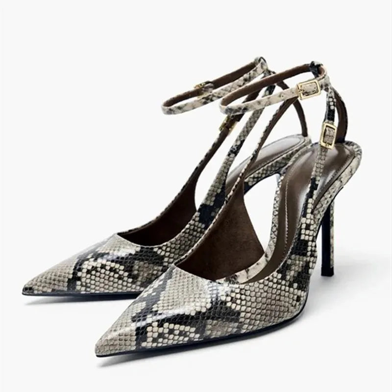 Ernestine | Zapatos de tacón de aguja de punta fina con correa de tobillo