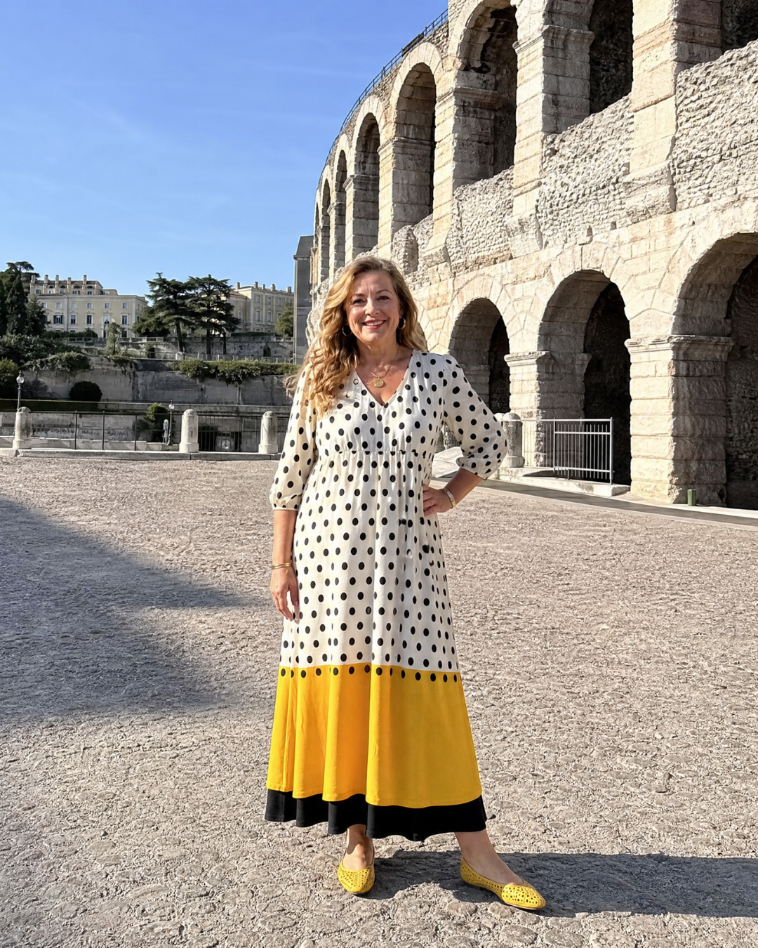 Lore | Vestido midi boho de lunares con dobladillo color block