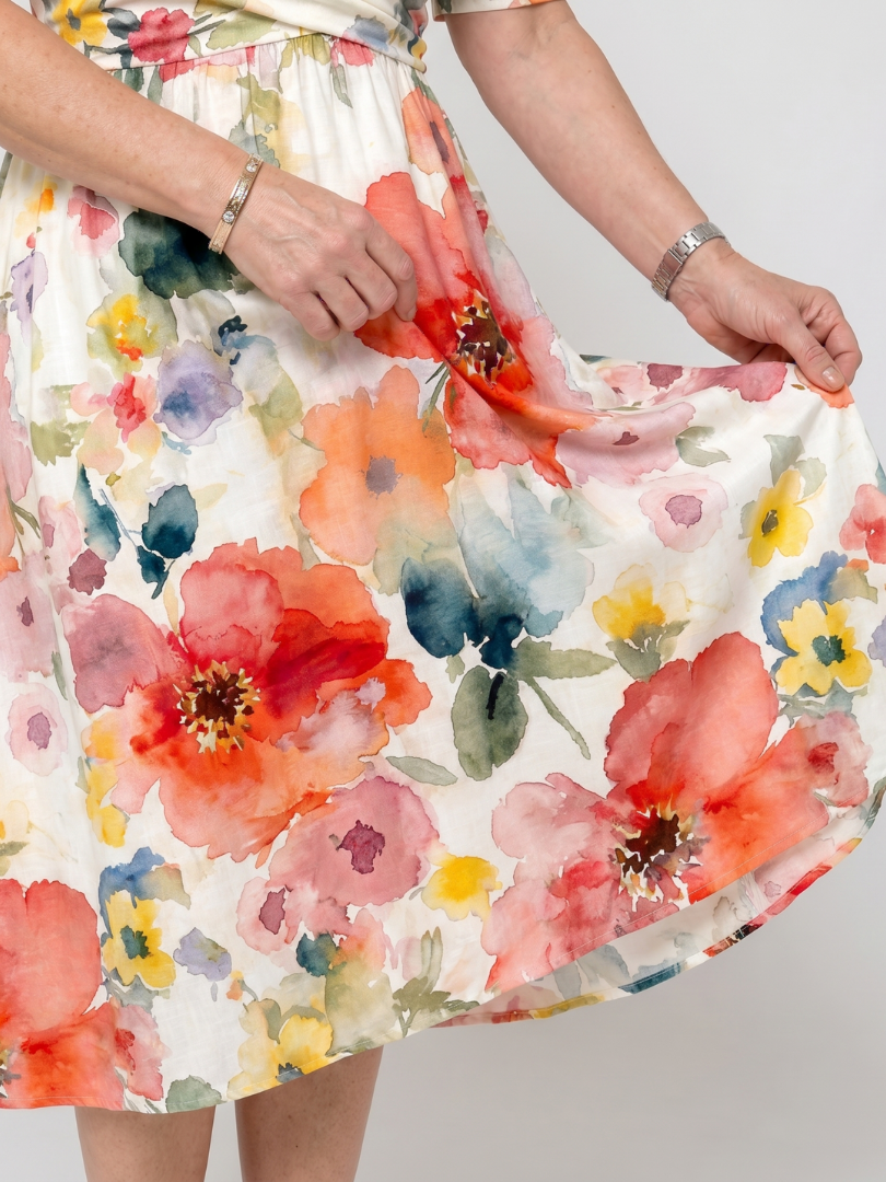 Lucia | Vestido midi floral de manga corta