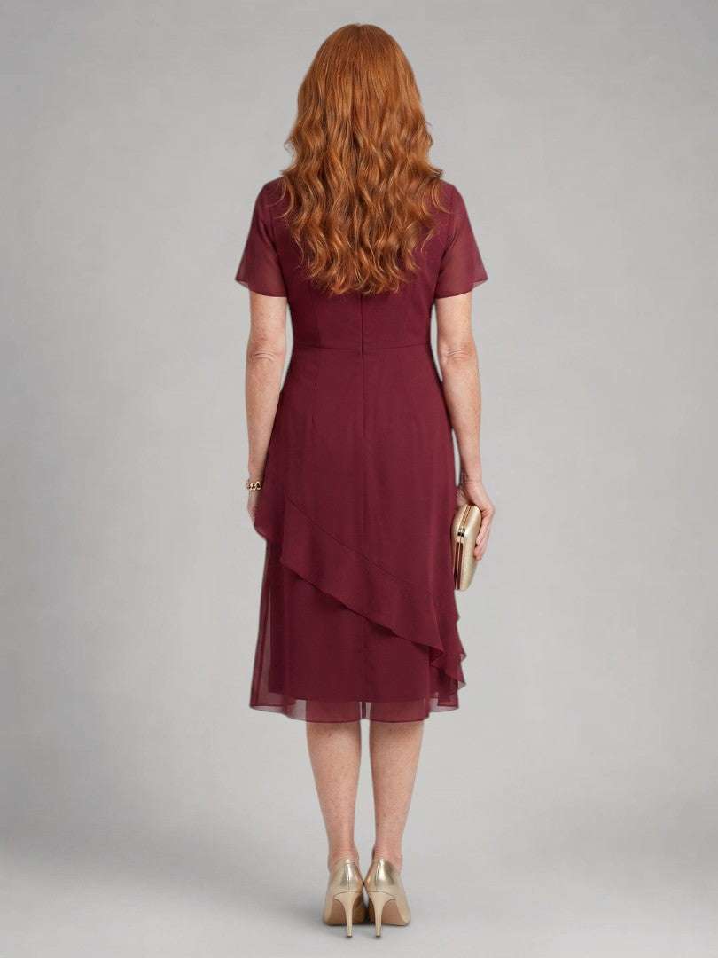 Sandra | Vestido midi de manga corta con bajo escalonado