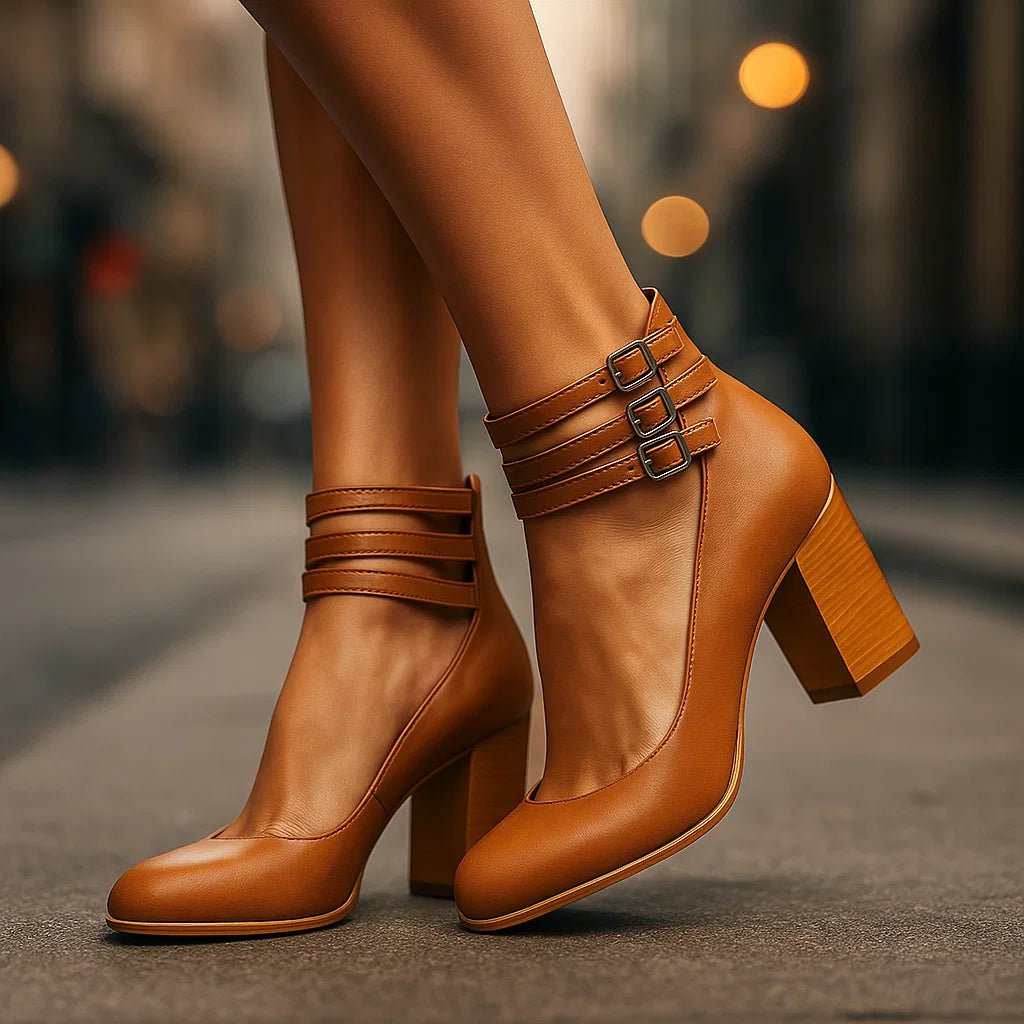 Theresa | Elegantes zapatos de tacón ancho con hebillas