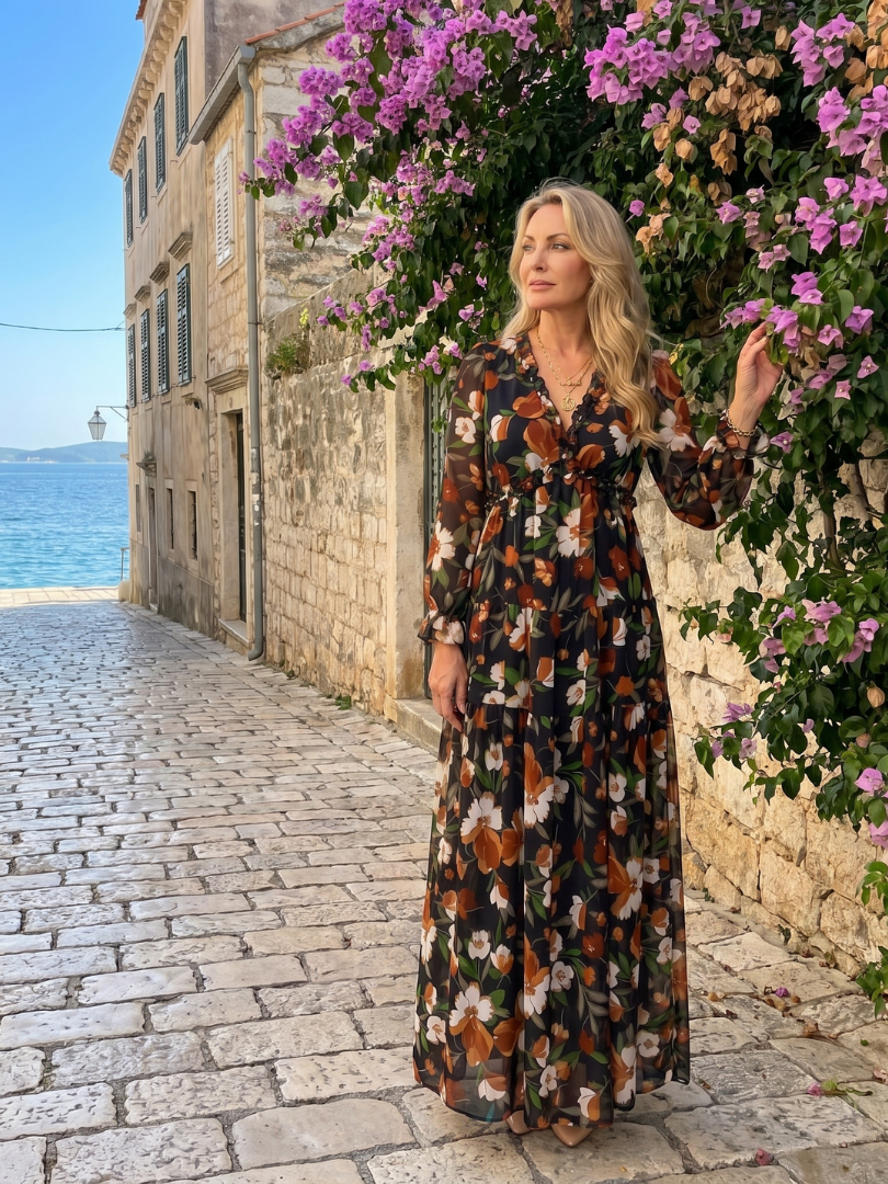 Viktoria | Vestido maxi floral con falda de volantes escalonados