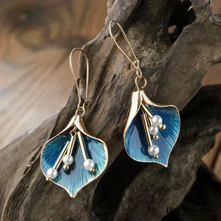 Pendientes con motivo flor de lis en oro y azul con perlas - Zelira