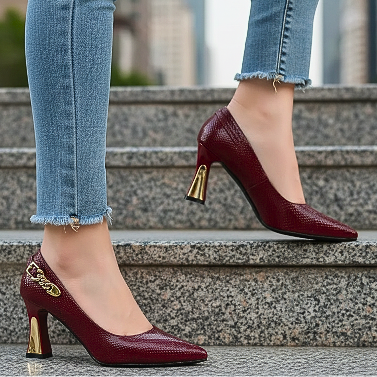 Wilhelmine | Zapatos de tacón de aguja con efecto serpiente y detalle dorado